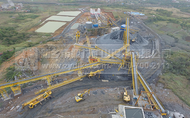 制砂生產(chǎn)線現(xiàn)場(chǎng) 制砂生產(chǎn)線現(xiàn)場(chǎng)