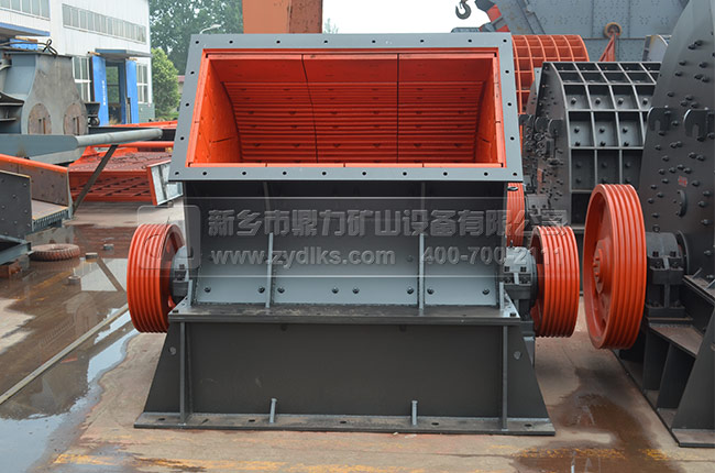 錘式破碎機(jī) 錘式破碎機(jī)