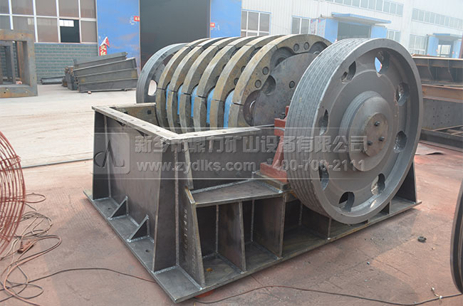 錘式破碎機結(jié)構(gòu)