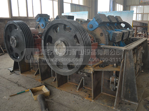 雙轉子制砂機生產制作過程中