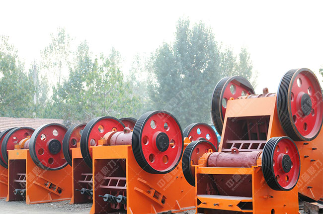 顎式破碎機 顎式破碎機