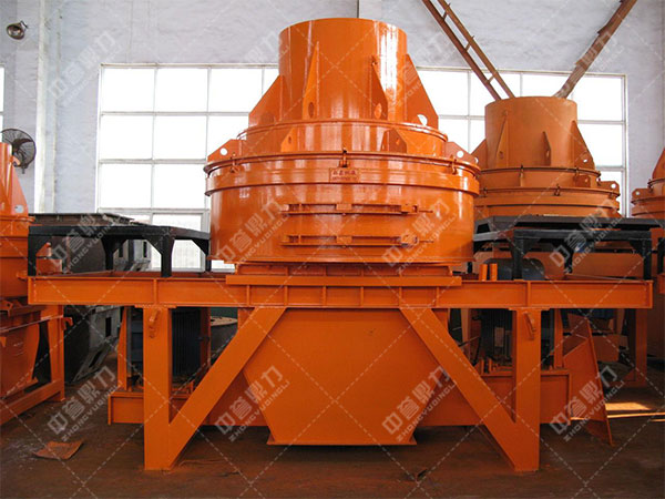 立式板錘制沙機(jī) 立式板錘制沙機(jī)