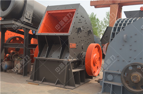 時產200噸錘式破碎機