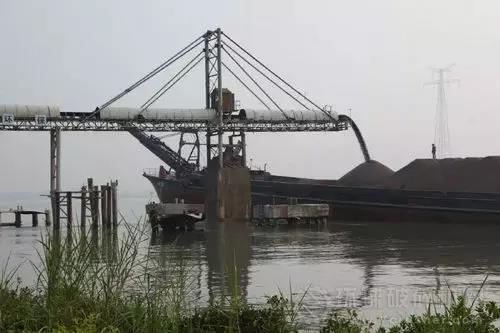 �V����dʯ�������T̩ʢʯ���Gɫ�Vɽ���Oӭ������ɽ�ಿ�T����