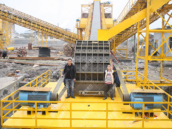 PCZ1512重型錘式破碎機