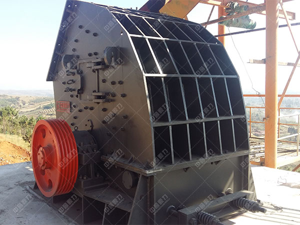 PCZ1308錘式破碎機