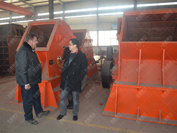 礦用破碎機(jī)