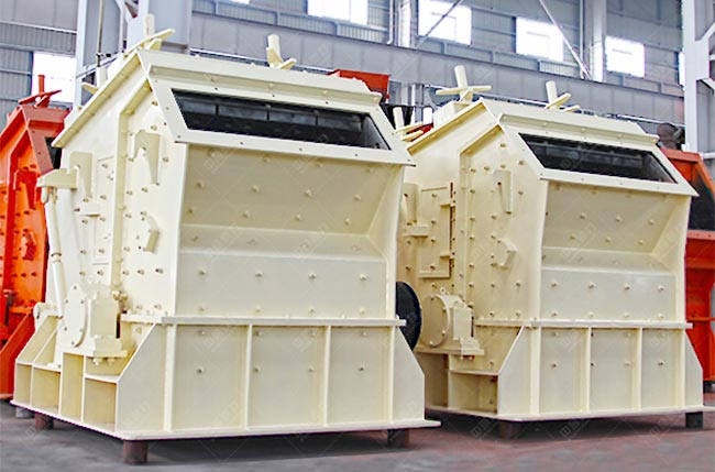 日產1000噸反擊式破碎機