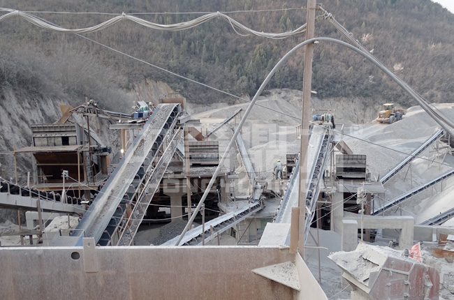 湖北鑫蘭礦業(yè)時(shí)產(chǎn)800噸碎石生產(chǎn)線